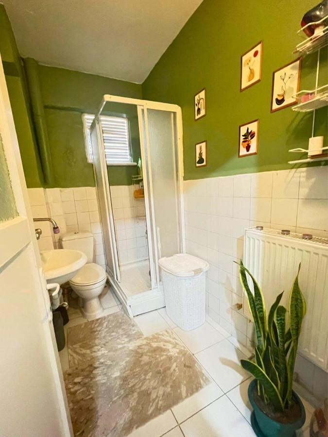 A Cozy Room Истанбул Екстериор снимка